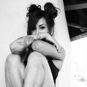 Meet your Posher, Dee